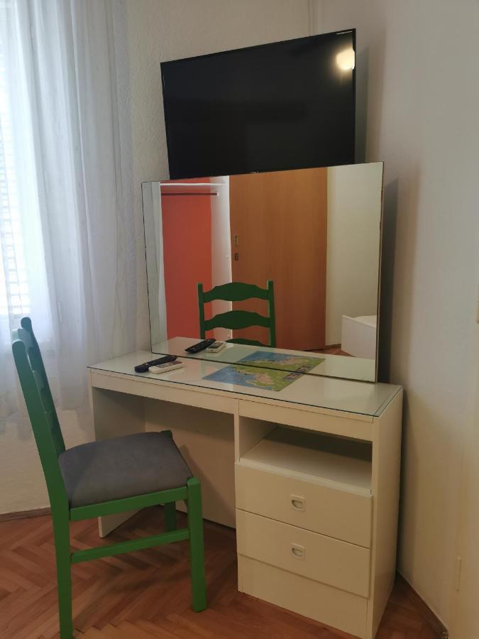 Apartman Tudor Kuzma Hvar Esterno foto