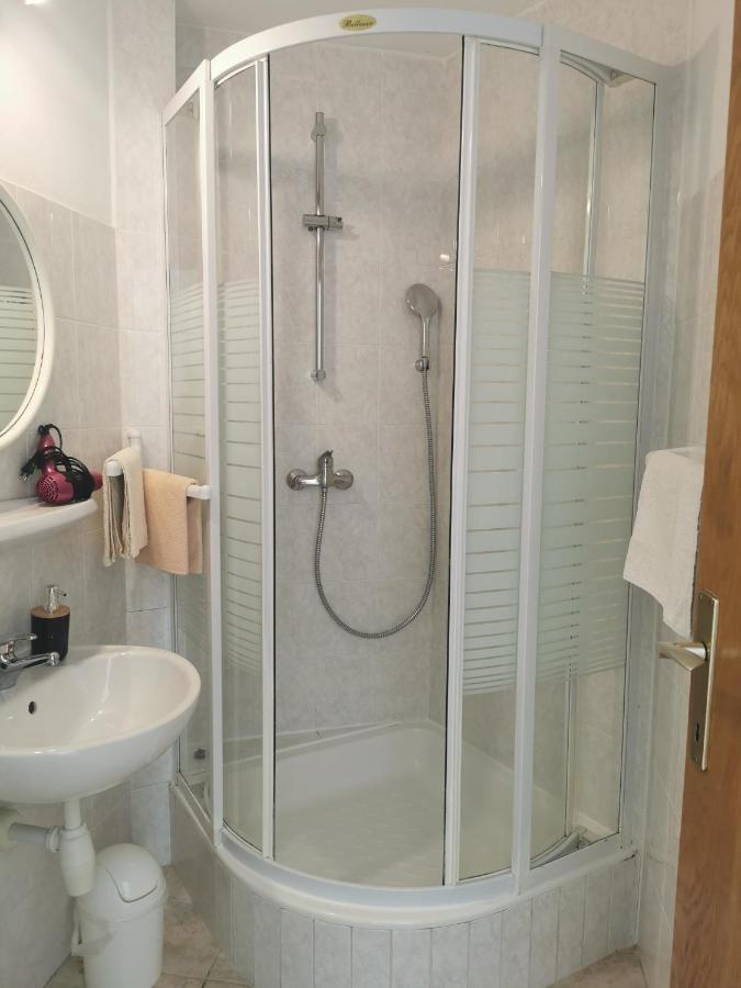 Apartman Tudor Kuzma Hvar Esterno foto