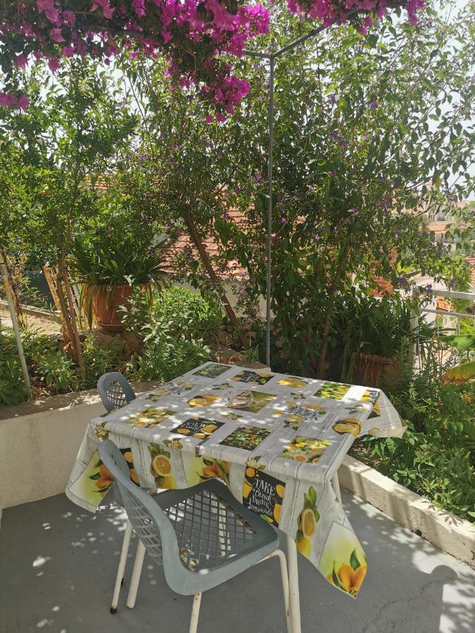 Apartman Tudor Kuzma Hvar Esterno foto