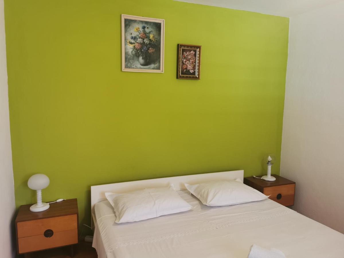 Apartman Tudor Kuzma Hvar Esterno foto