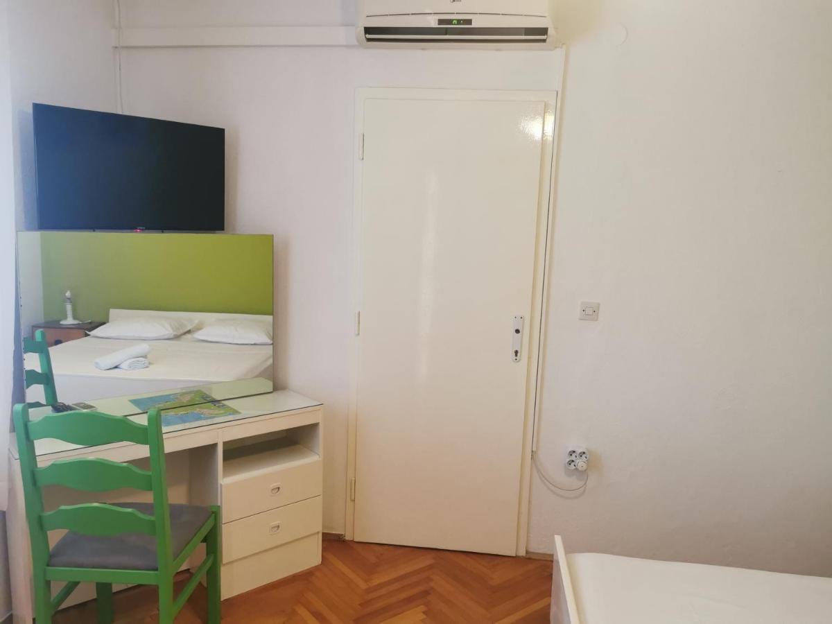 Apartman Tudor Kuzma Hvar Esterno foto